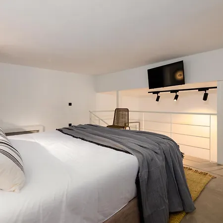 아파트 Lofts The Summer Village