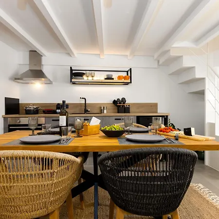 아파트 Lofts The Summer Village *